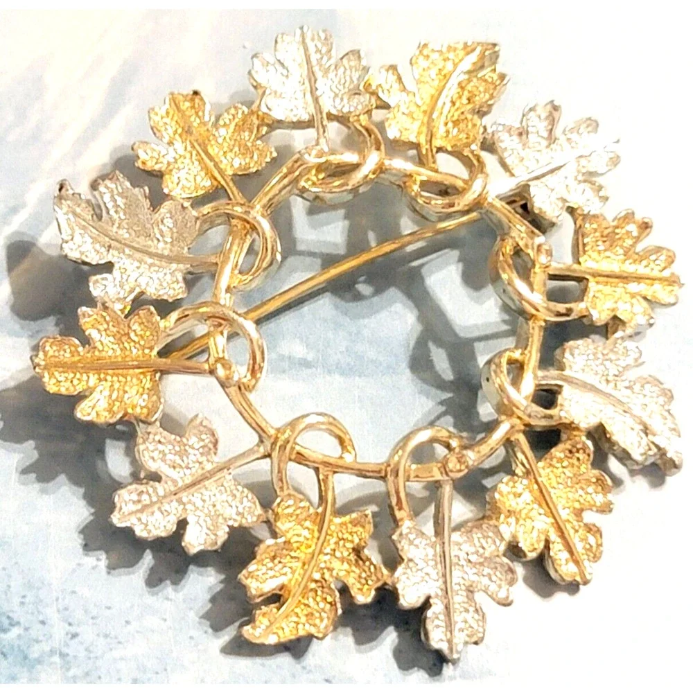 Vintage Sarah Cov Wreath Brooch Pin 2